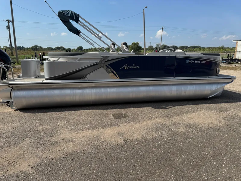 Slide: The Image of Avalon LSZ 150HP 2385 QL Tritoon $42995 2023 - 66