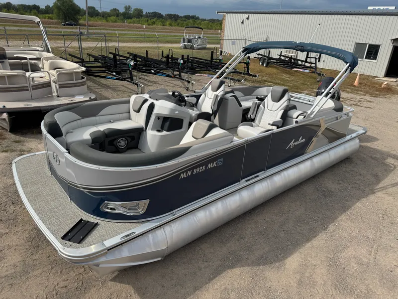The Image of Avalon LSZ 2385 QL Tritoon Pontoon 2023 - 1