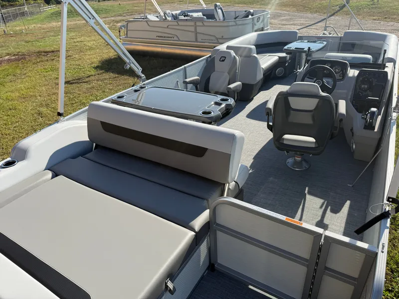 Slide: The Image of Princecraft Vectra 23 RL 2026 - 18