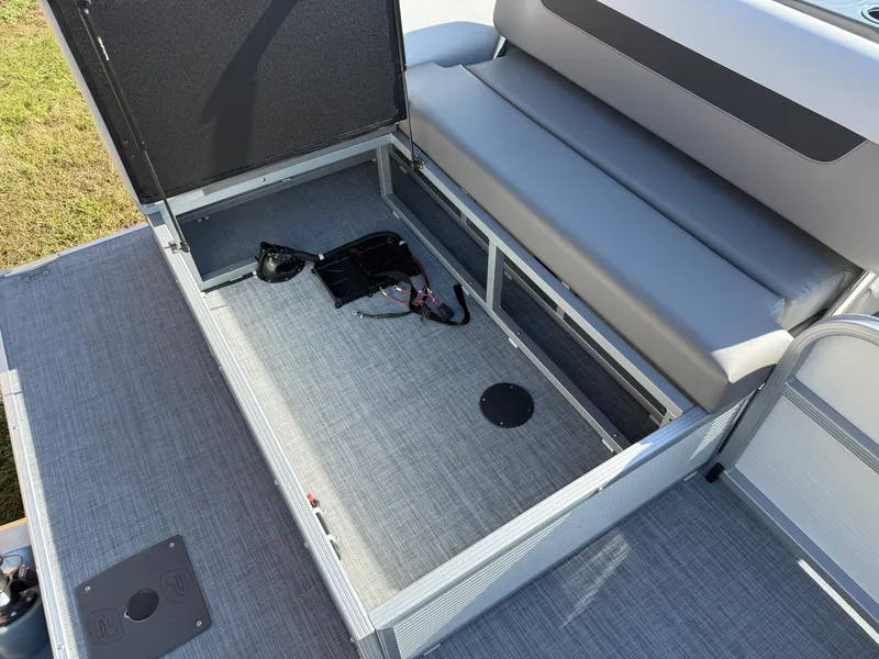 Slide: The Image of Princecraft Vectra 23 RL 2026 - 20