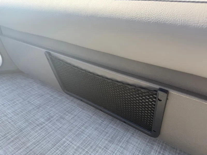 Slide: The Image of Princecraft Vectra 23 RL 2026 - 28