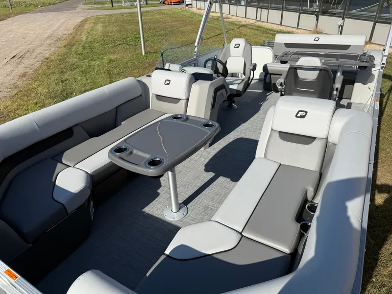 Slide: The Image of Princecraft Vectra 23 RL 2026 - 29