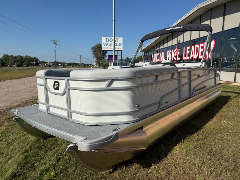 Slide: The Image of Princecraft Vectra 23 RL 2026 - 34