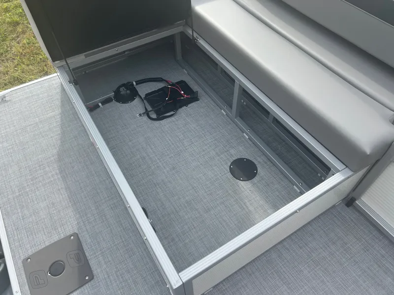 Slide: The Image of Princecraft Vectra 23 RL 2026 - 19