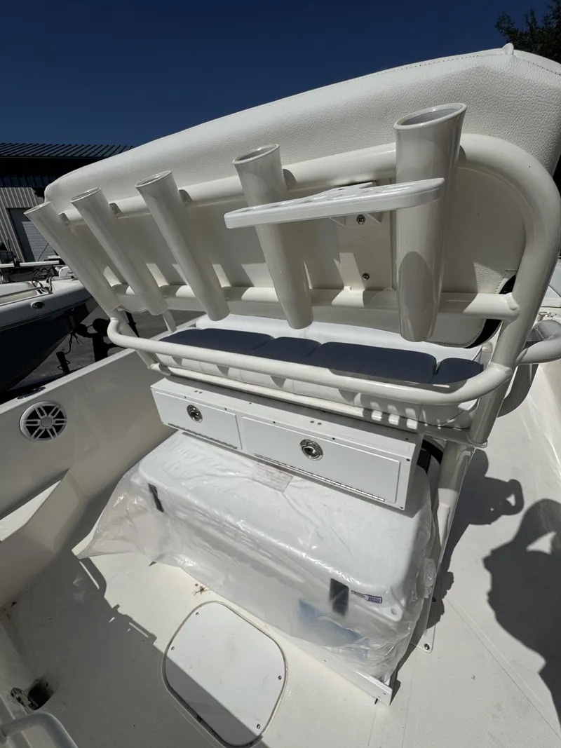 Slide: The Image of Skeeter SX Series SX2350 2025 - 26