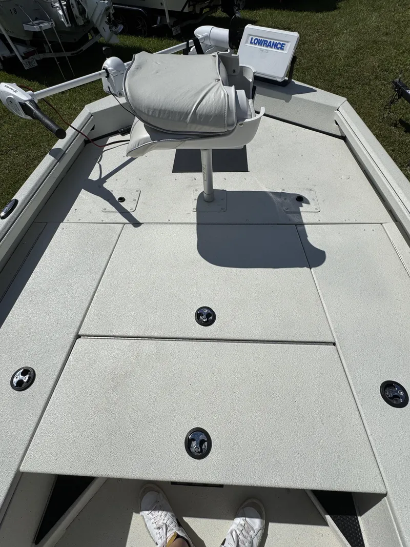 Slide: The Image of Ranger RB200 2022 - 15