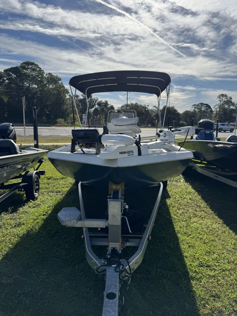 Slide: The Image of Ranger RB200 2022 - 22