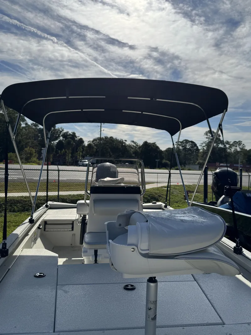 Slide: The Image of Ranger RB200 2022 - 27