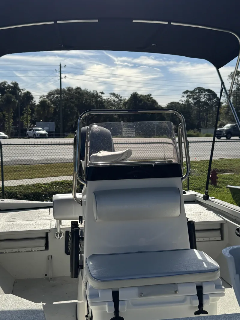 Slide: The Image of Ranger RB200 2022 - 6