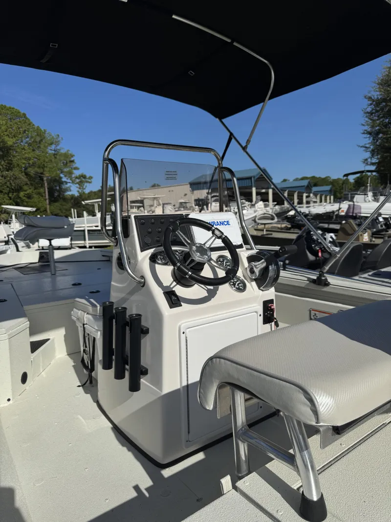 Slide: The Image of Ranger RB200 2022 - 8