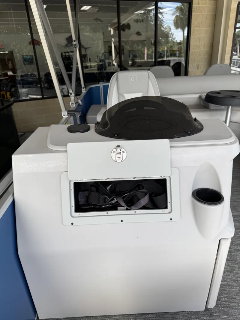 Slide: The Image of Sweetwater Sweetwater Fishing 2086 F 2025 - 16