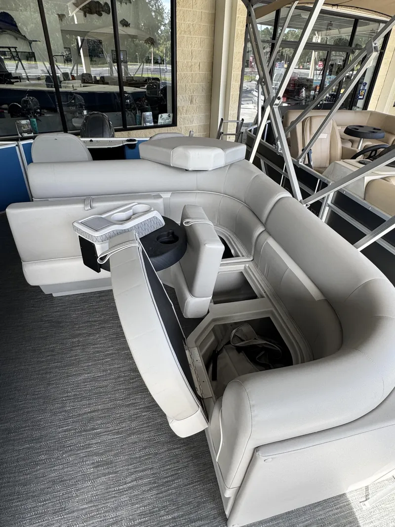 Slide: The Image of Sweetwater Sweetwater Fishing 2086 F 2025 - 34