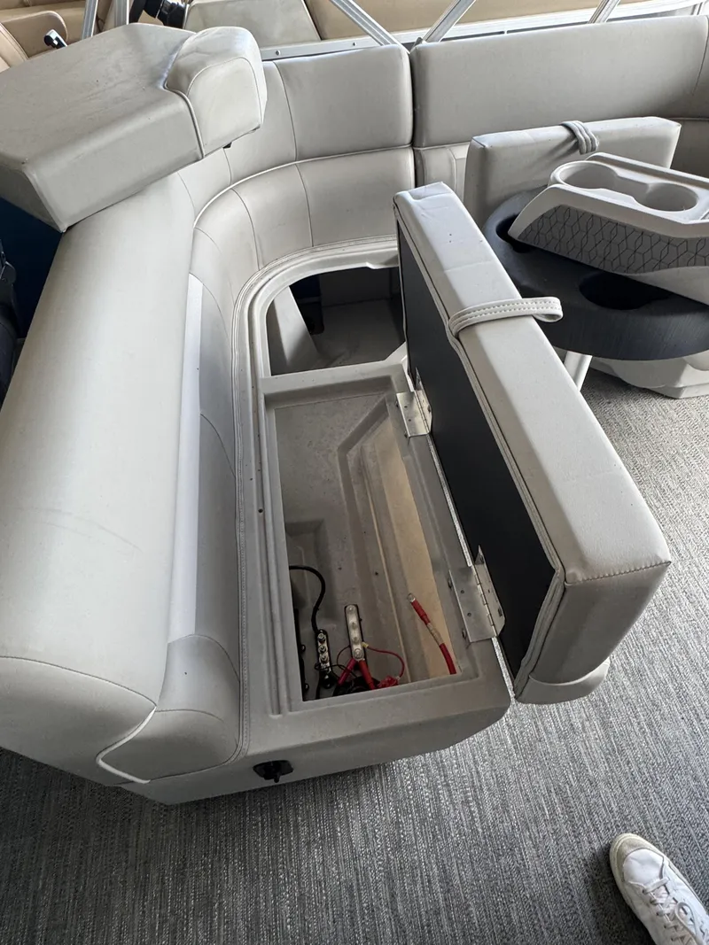 Slide: The Image of Sweetwater Sweetwater Fishing 2086 F 2025 - 35