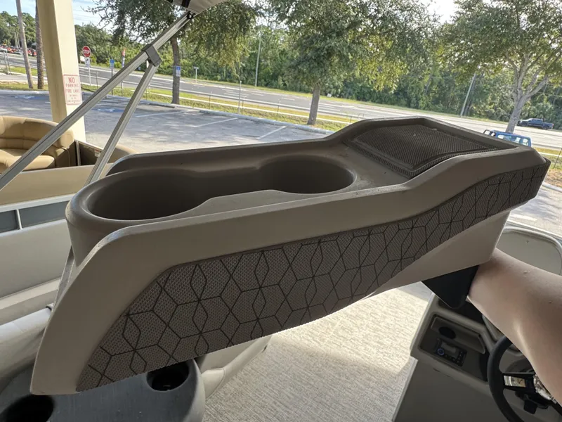 Slide: The Image of Sweetwater Sweetwater Fishing 2086 F 2025 - 5