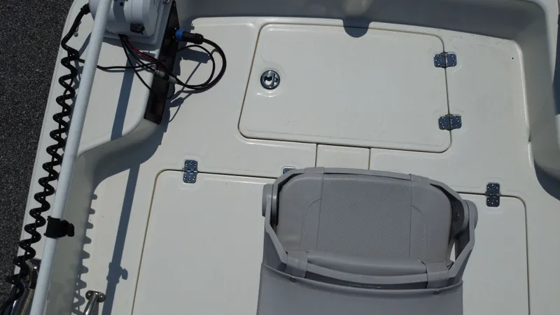 Slide: The Image of Mako 15 Skiff 2023 - 10