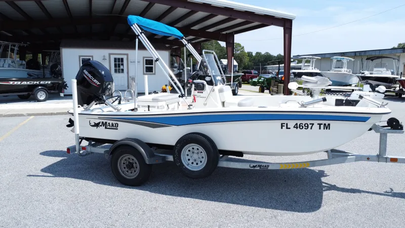 Slide: The Image of Mako 15 Skiff 2023 - 3