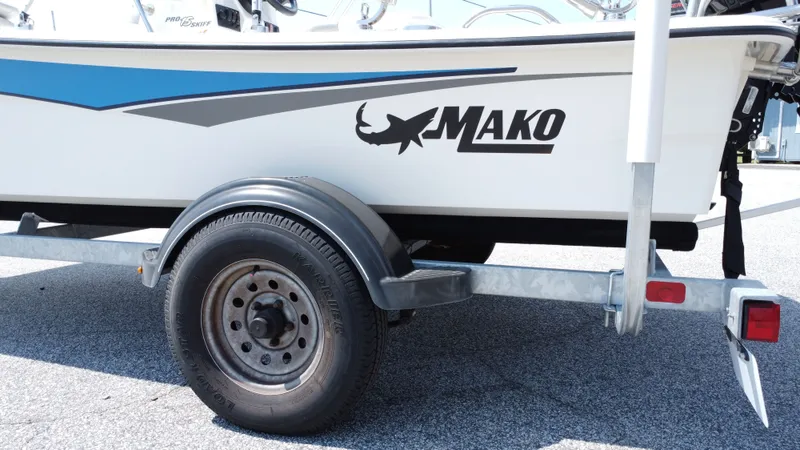 Slide: The Image of Mako 15 Skiff 2023 - 6