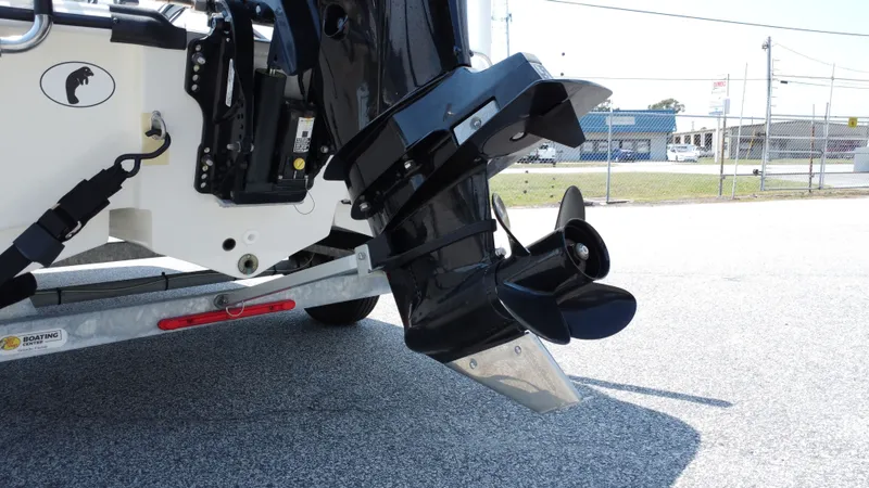 Slide: The Image of Mako 15 Skiff 2023 - 9