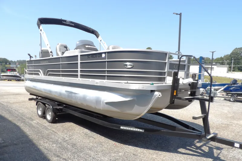 Slide: The Image of Veranda VF22F4 2020 - 13