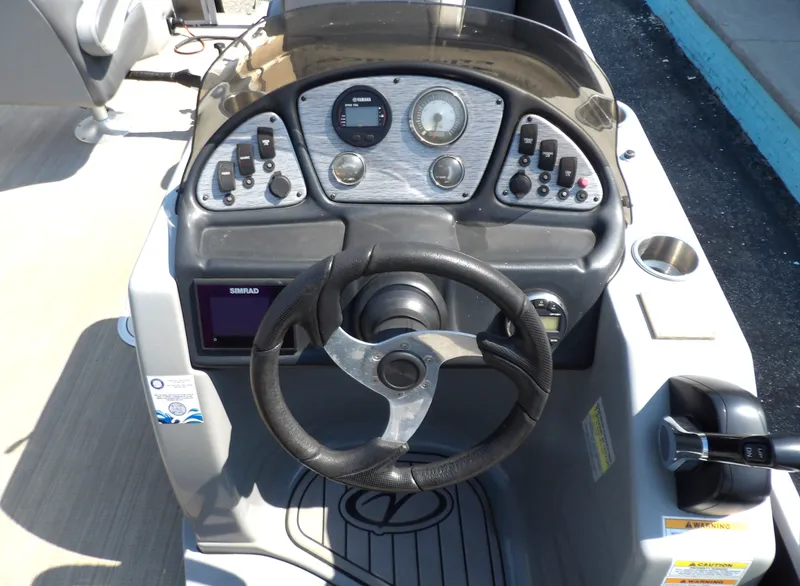 Slide: The Image of Veranda VF22F4 2020 - 19