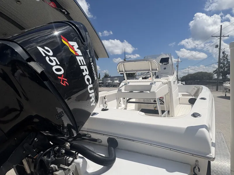 Slide: The Image of Famous Craft 2100 CC 2010 - 10