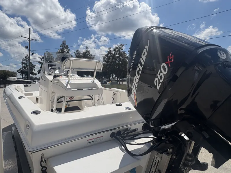 Slide: The Image of Famous Craft 2100 CC 2010 - 5