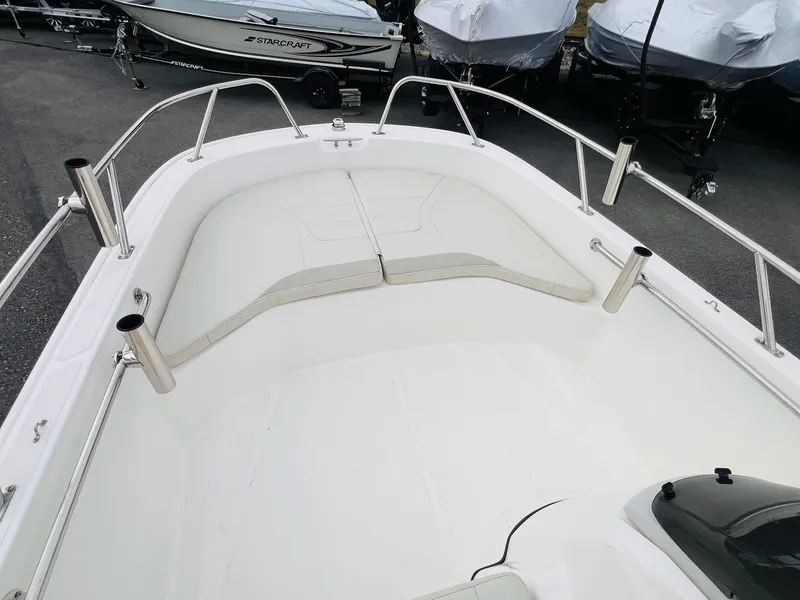 Slide: The Image of Boston Whaler 160 Super Sport 2023 - 25