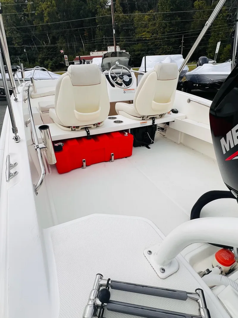 Slide: The Image of Boston Whaler 160 Super Sport 2023 - 26