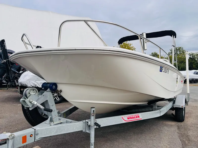 Slide: The Image of Boston Whaler 160 Super Sport 2023 - 3