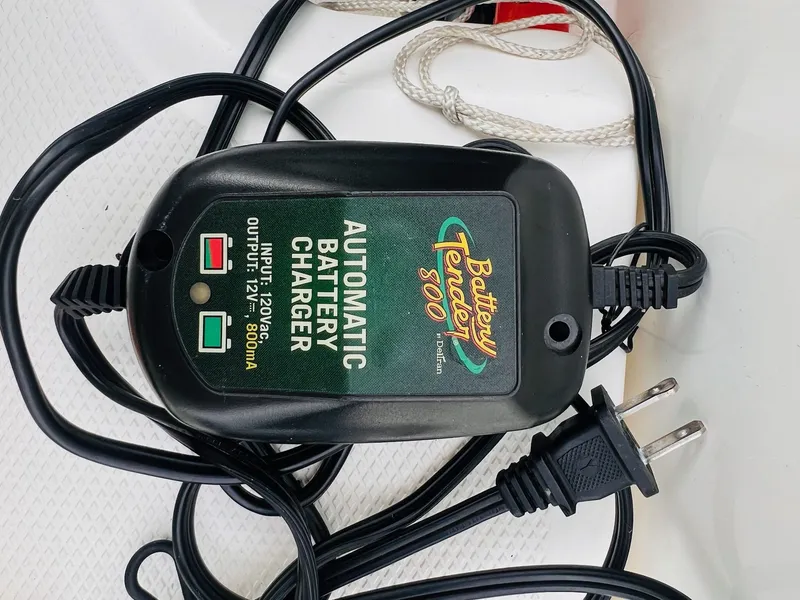 Slide: The Image of Boston Whaler 160 Super Sport 2023 - 37