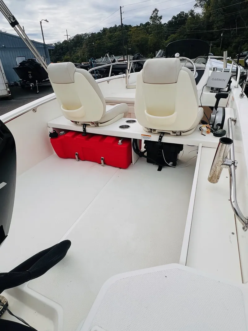 Slide: The Image of Boston Whaler 160 Super Sport 2023 - 4