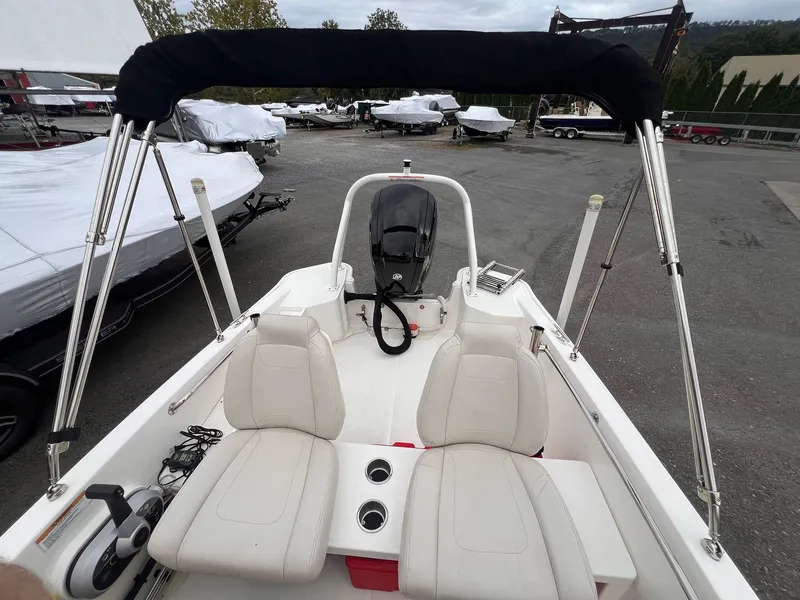 Slide: The Image of Boston Whaler 160 Super Sport 2023 - 41