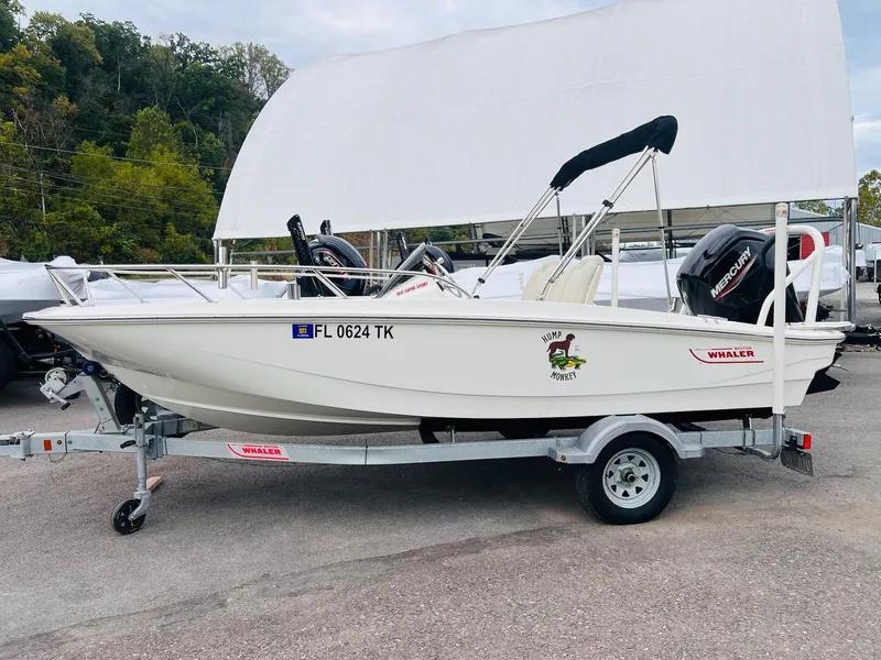 Slide: The Image of Boston Whaler 160 Super Sport 2023 - 42