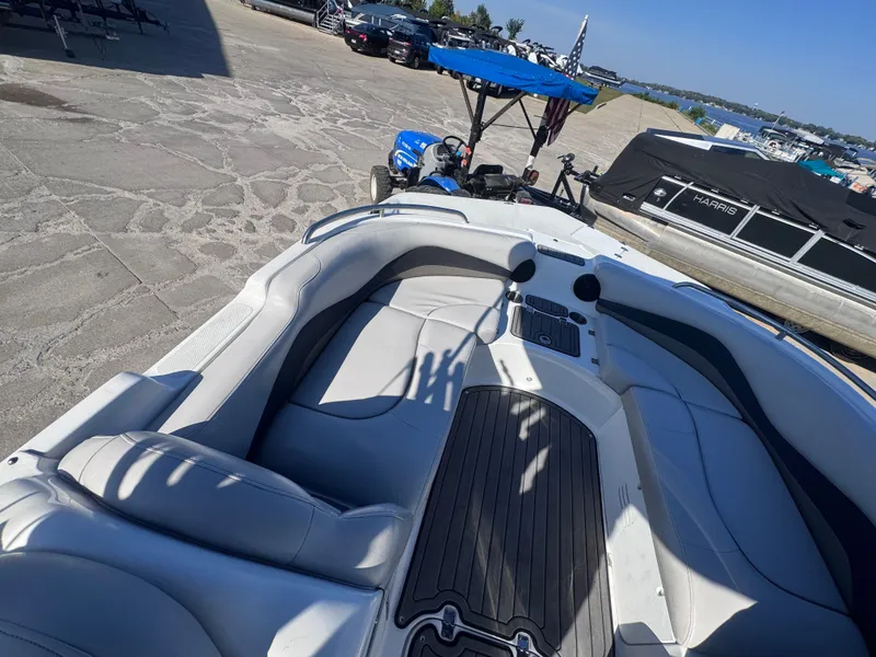 Slide: The Image of Hurricane SS 202 I/O 2017 - 10