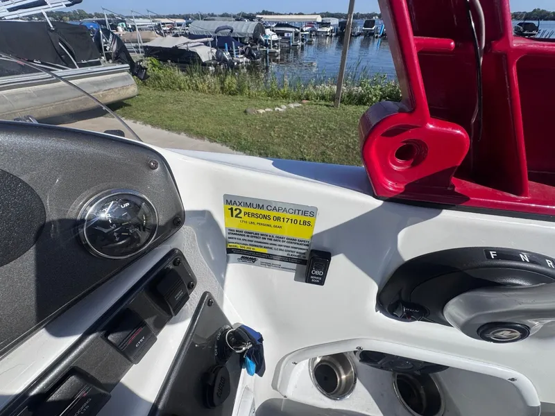 Slide: The Image of Hurricane SS 202 I/O 2017 - 12