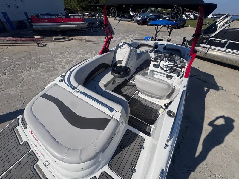 Slide: The Image of Hurricane SS 202 I/O 2017 - 5