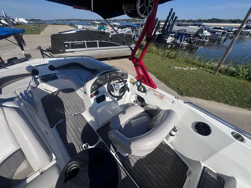 Slide: The Image of Hurricane SS 202 I/O 2017 - 7