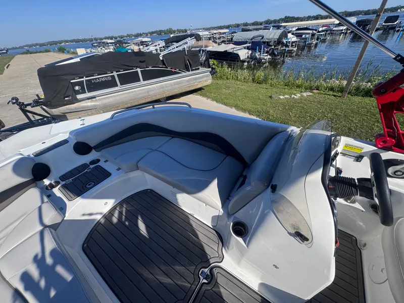 Slide: The Image of Hurricane SS 202 I/O 2017 - 9