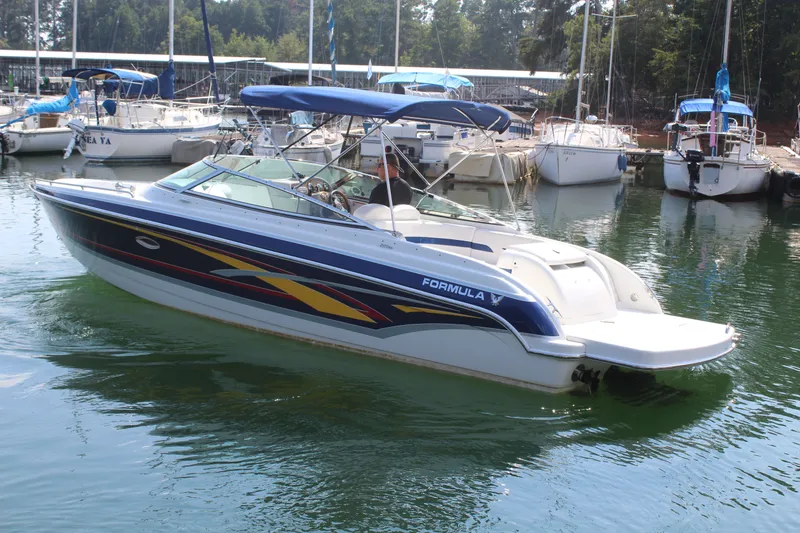 Slide: The Image of Formula 260 Bowrider 2007 - 3