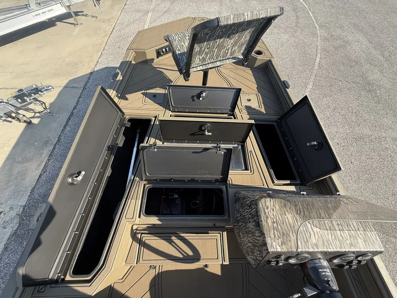 Slide: The Image of Thor Lake Hammer 1900 SC 2026 - 3