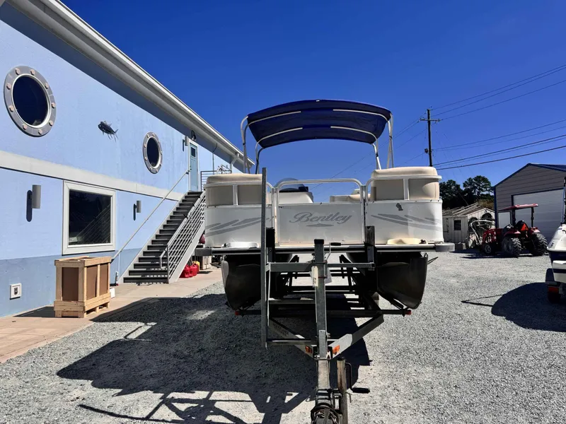 Slide: The Image of Bentley Pontoons 204 Four Point Pontoon 2008 - 3