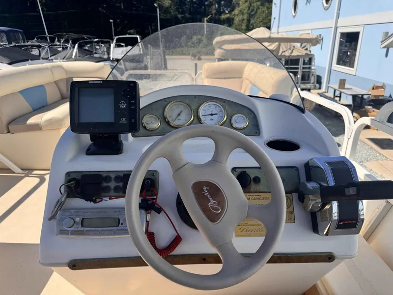 Slide: The Image of Bentley Pontoons 204 Four Point Pontoon 2008 - 9