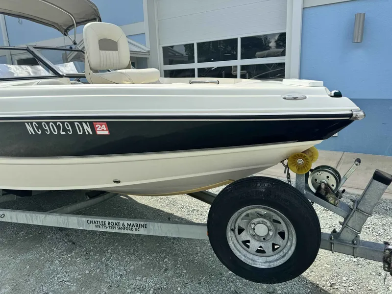 Slide: The Image of Stingray 195 FX 2009 - 2