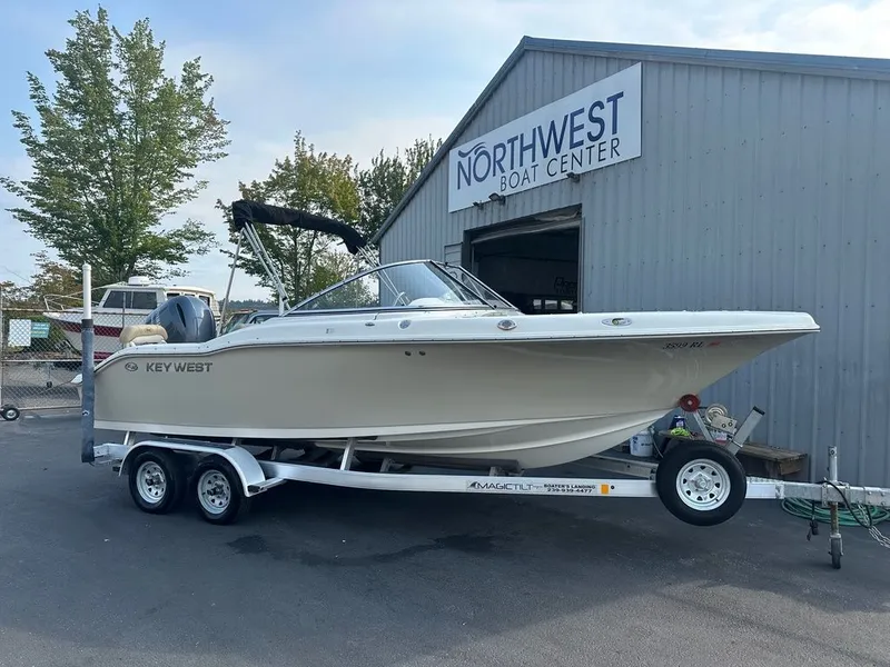 The Image of Key West 211 Dual Console 2017 - 0