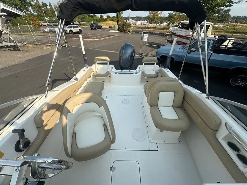 Slide: The Image of Key West 211 Dual Console 2017 - 6