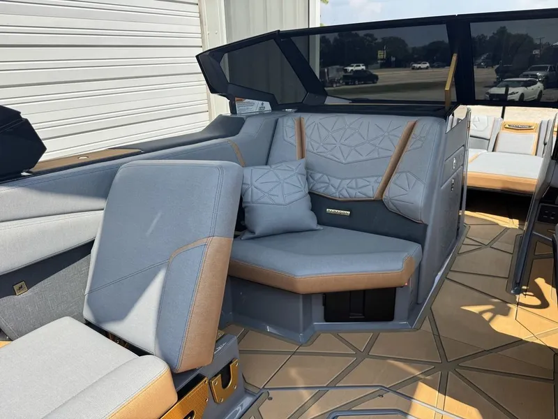 Slide: The Image of Nautique Super Air Nautique G25 Paragon 2026 - 15