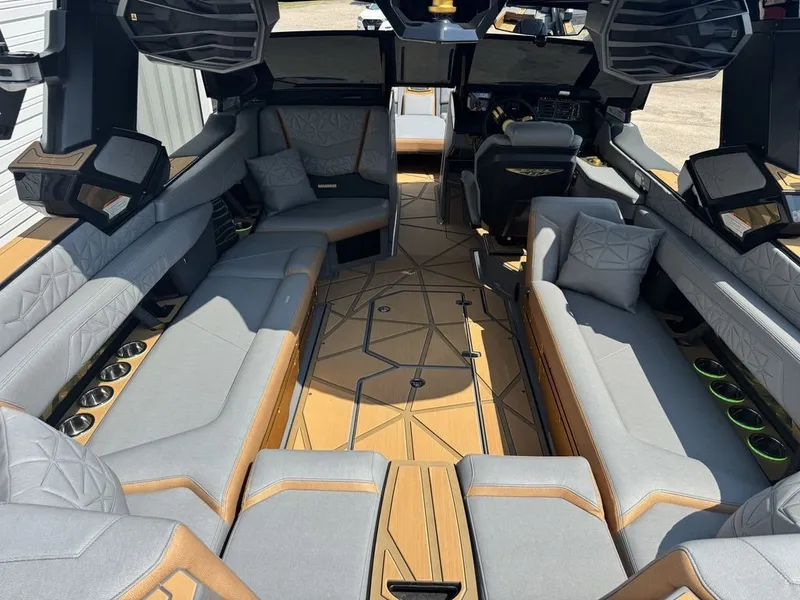 Slide: The Image of Nautique Super Air Nautique G25 Paragon 2026 - 20