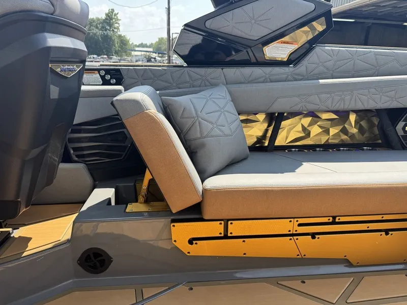 Slide: The Image of Nautique Super Air Nautique G25 Paragon 2026 - 21