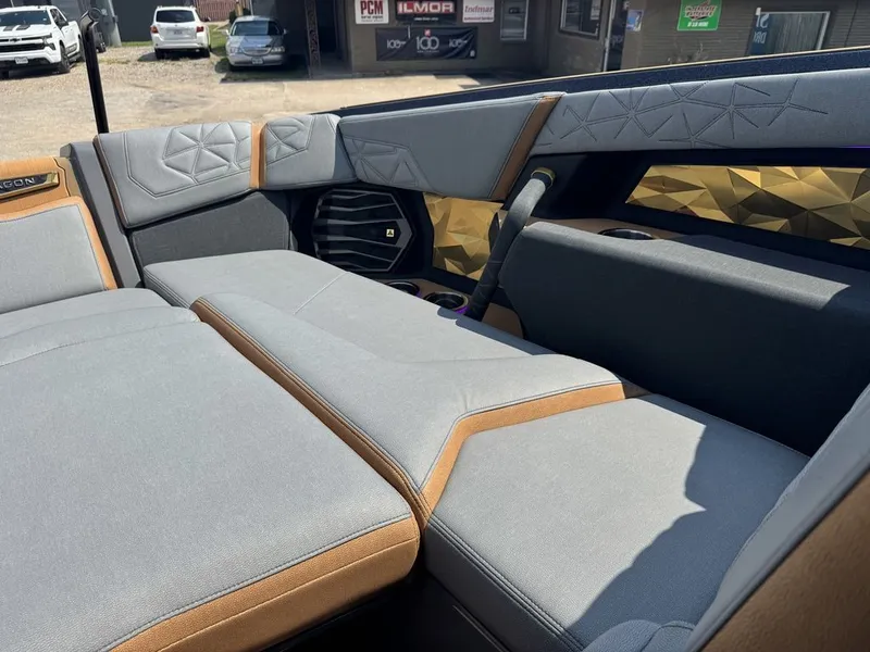 Slide: The Image of Nautique Super Air Nautique G25 Paragon 2026 - 23