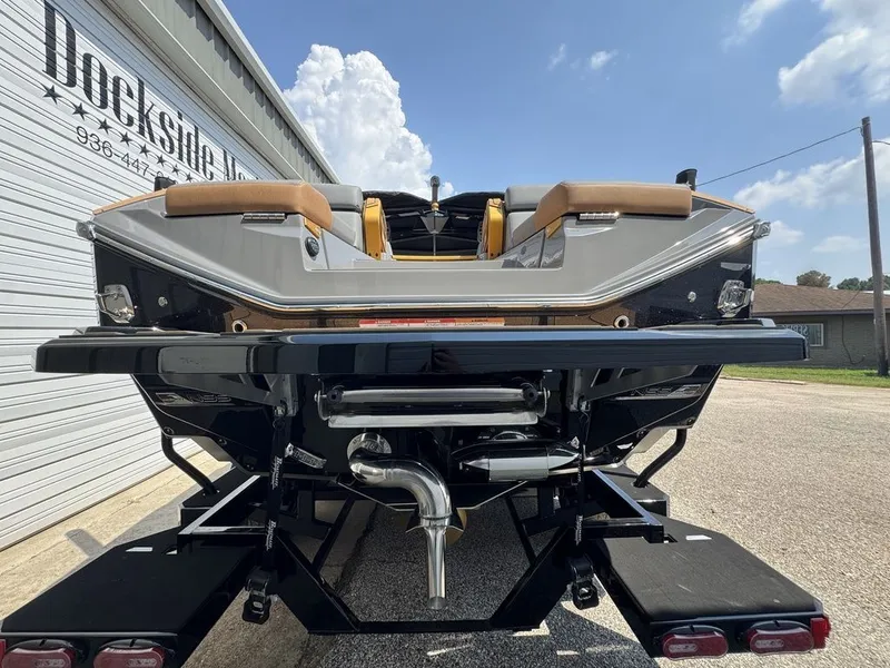 Slide: The Image of Nautique Super Air Nautique G25 Paragon 2026 - 4